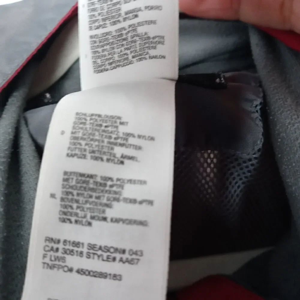 The North Face CoreTex Jacket - Picture 9 of 10